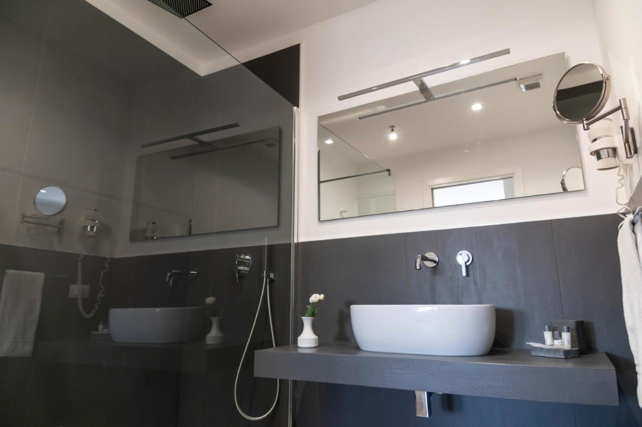 Ruggero Settimo - Room & Suite Palermo Exterior foto